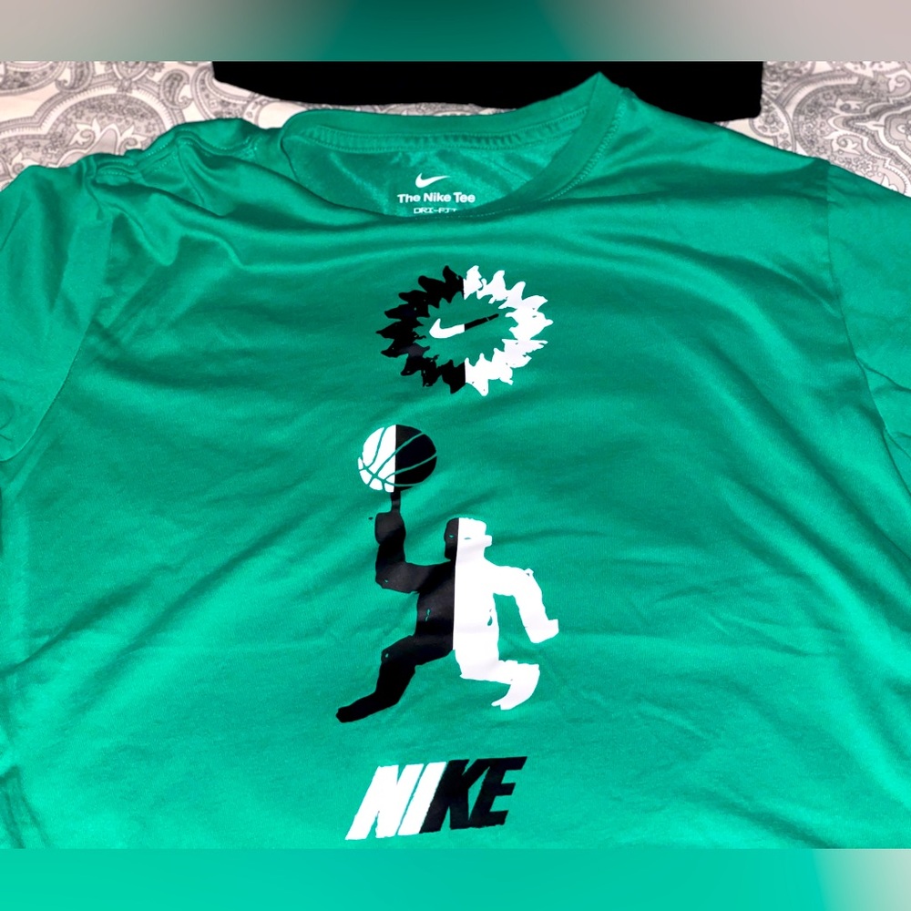 Men’s Nike Graphic Dri-fit T-Shirt